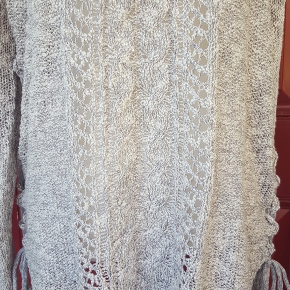 Sweater - Picture 5 of 5